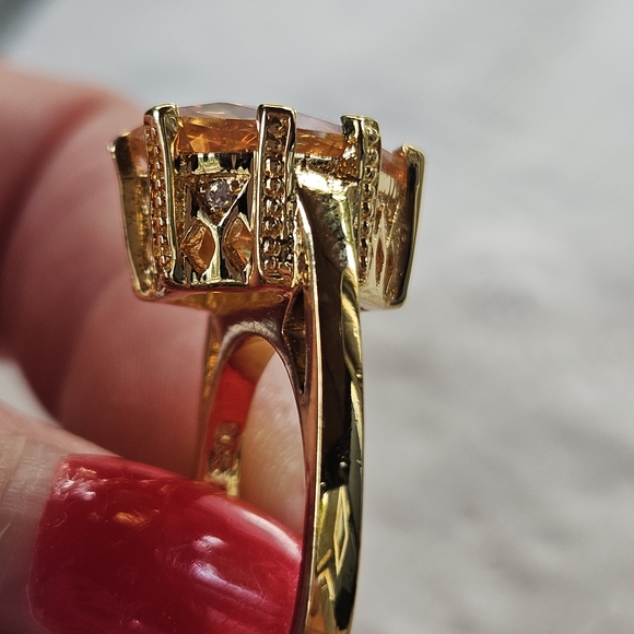 Gold and Purple Statement Ring - Picture 10 of 14